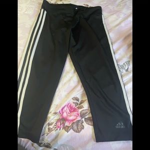 Women’s Addis’s Dri- Fit climate Crop legging size M